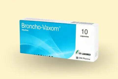 Opakowanie Broncho-Vaxom dla dorosłych, 10 kapsułek. Przed użyciem zapoznaj się z ulotką, by poznać potencjalne broncho vaxom skutki uboczne.