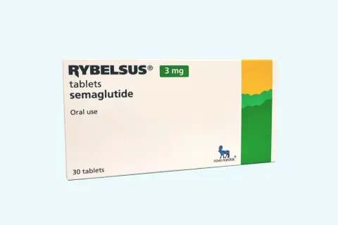 Opakowanie leku Rybelsus 3 mg, zawierające 30 tabletek do stosowania doustnego. Dostępny bez recepty.