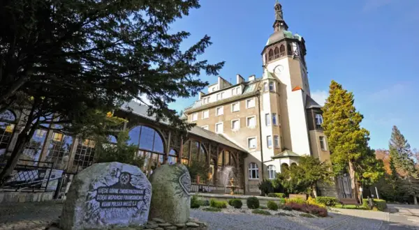 Świeradów-Zdrój sanatorium z basenem: Ranking i porady dla seniorów