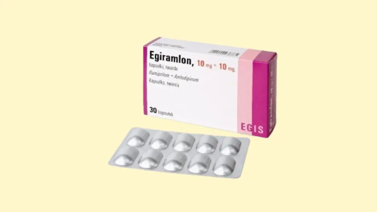 Opakowanie leku Egiramlon, 10 mg + 10 mg, zawierające 30 kapsułek. Stosowany na nadciśnienie.