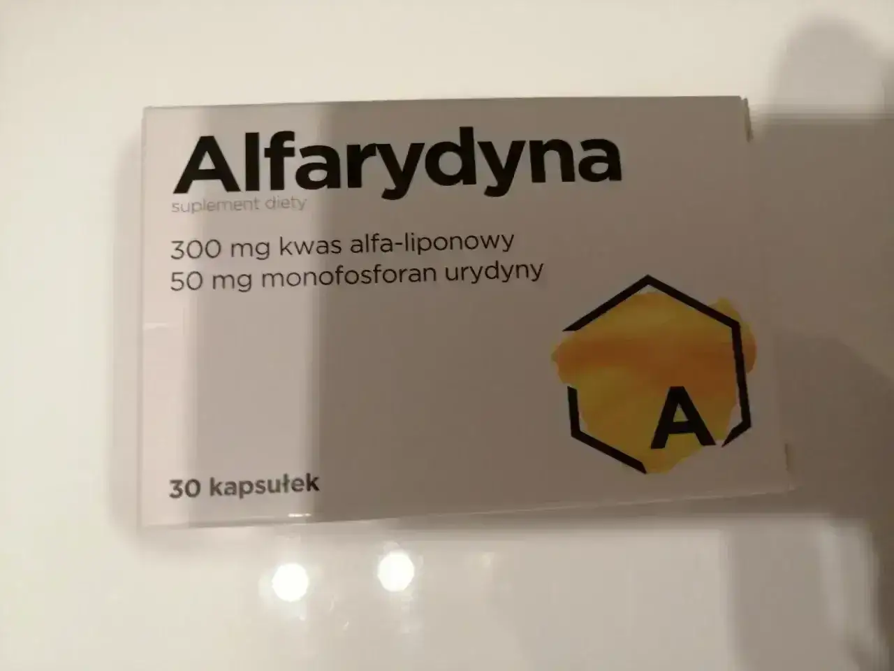 Alfarydyna - suplement diety z kwasem alfa-liponowym i urydyną, wspiera organizm. Opakowanie zawiera 30 kapsułek.