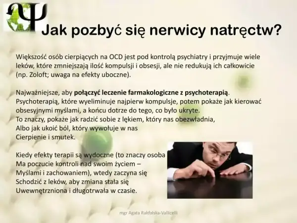 Lek egzysta na nerwicę natręctw: połączenie farmakoterapii i psychoterapii. Człowiek pochyla się nad stołem, jakby szukał odpowiedzi.